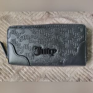 Juicy Couture black wallet.new without tags. Perfect condition.